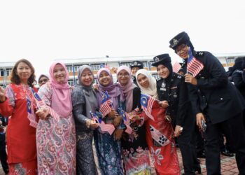 MALAYSIA perlu bebas dari percaturan politik kebencian supaya rakyat tidak bermusuhan sesama sendiri.
