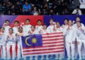 Skuad muda negara berjaya memperbaiki pencapaian edisi lalu, apabila muncul naib juara pada Kejohanan Badminton Remaja Dunia Berpasukan Campuran di Kaherah, Mesir, kelmarin. - Ihsan BAM