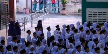 GAMBAR HIASAN