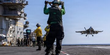 AMERIKA Syarikat (AS) melakukan persediaan untuk menyerang Iran selama tujuh hari. - AFP