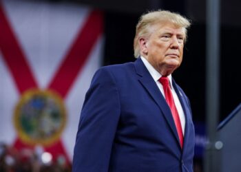 DONALD TRUMP