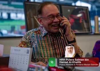 ANWAR Ibrahim menerima panggilan telefon daripada Perdana Menteri Pakistan, Shehbaz Sharif hari ini.