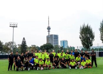 AKSI menentang Vietnam menjadi peluang terakhir Harimau Malaya untuk menamatkan kempen Piala ASEAN dengan penamat positif selepas gagal melangkah ke final. FACEBOOK ANWAR IBRAHIM