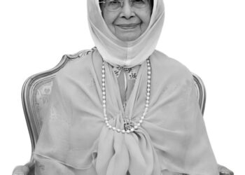 SELAMA puluhan tahun, media mempertemukan kita dengan Allahyarham Dr. Siti Hasmah.