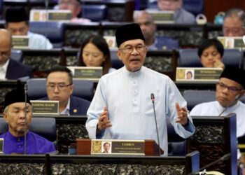 DALAM Belanjawan 2027 yang dibentang Anwar Ibrahim bukan sekadar tentang peruntukan wang tetapi juga tanggungjawab kerajaan untuk menjaga kebajikan rakyat.