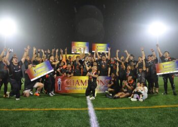 PEMAIN Muamalat Bullets meraikan kejayaan selepas menewaskan MBSA 
Blue Pelican 17-6 untuk muncul juara Corporate Super Rugby (CSR) 2026.