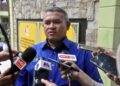 RAIS Yasin ditemui pada Majlis Peluncuran HITS di Kem Terendak, Melaka hari ini selepas mengiringi Menteri Pertahanan, Datuk Seri Mohamed Khaled Nordin. - UTUSAN/AMRAN MULUP
