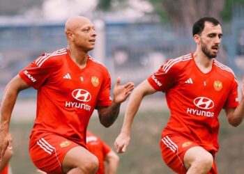 Pemain-pemain Selangor FC menjalani latihan minggu ini menjelang pertemuan menentang Star City FC dalam aksi timbal balik suku akhir Piala FA di Stadium Majlis Bandaraya Petaling Jaya (MBPJ), Kelana Jaya, malam ini. - IHSAN SELANGOR FC