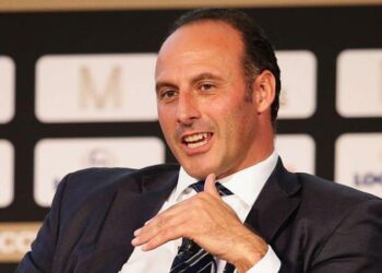 Ramon Vega berhasrat untuk bertanding pada pemilihan FIFA tahun depan. - AGENSI