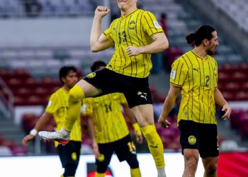 PENYERANG Harimau Malaya, Fergus Tierney meraikan jaringan ketika berdepan Vietnam pada penentuan tempat 3/4 Piala ASEAN FIFA di Stadium Gelora Bung Karno (GBK), hari ini.-IHSAN Malaysia NT