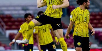 PENYERANG Harimau Malaya, Fergus Tierney meraikan jaringan ketika berdepan Vietnam pada penentuan tempat 3/4 Piala ASEAN FIFA di Stadium Gelora Bung Karno (GBK), hari ini.-IHSAN Malaysia NT