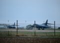 GAMBAR fail dua pesawat pengebom Amerika Syarikat (AS) di Pangkalan Tentera Udara Diraja Britain (RAF) Fairford, Britain. - AFP
