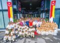 20 pengasas bersama RPWP bergambar bersama Raja Muda Selangor, Tengku Amir Shah sempena Program Gagasan Rumpun Selangor Daerah Hulu Langat di Rumah Pengasih Warga Prihatin (RPWP)