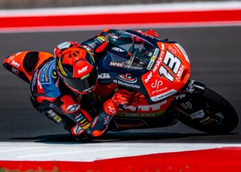 AKSI Pelumba Moto3 negara, Hakim Danish Ramli pada Grand Prix (GP) Indonesia di Litar Antarabangsa Mandalika, hari ini.-IHSAN FB ZK RACING