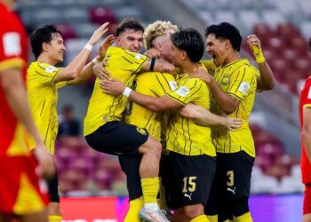 SKUAD Harimau Malaya meraikan jaringan Fergus Tierney dalam aksi penentuan tempat ketiga dan keempat Piala ASEAN FIFA 2026 di Jakarta, kelmarin. Malaysia di bawah Tan Cheng Hoe menamatkan kempen di tempat ketiga selepas menang 1-0. - IHSAN FAM