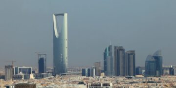 RIYADH tidak sepatutnya menerima tawaran berunding dengan Houthi. - AFP