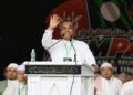 MUHAMMAD Sanusi Md. Nor semasa menyampaikan ceramah Himpunan dan Munajat Penyatuan Ummah (Himpak) Sempena Karnival Rakyat 36 Tahun Membangun Bersama Islam (BMI) di Sultan Muhammad IV, Kota Bharu, Kelantan sebentar tadi.-UTUSAN/KAMARUL BISMI KAMARUZAMAN.