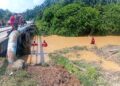 OPERASI mencari Mat Yusof Hashim yang dikhuatiri hilang selepas kereta yang dipandu terjunam ke dalam sungai di Bukit Selambau, Sungai Petani.