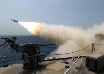 IRAN tidak akan memberikan amaran untuk melancarkan serangan kepada pihak musuhnya. - AFP