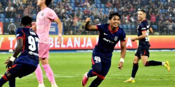 DANIESH Amirruddin meledak dua gol pada Kejuaraan Kelab ASEAN (ACC) Kumpulan B menentang PKR Svay Rieng FC di Stadium Sultan Ibrahim, Iskandar Puteri, semalam. - UTUSAN/RAJA JAAFAR ALI