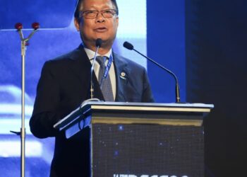 MENTERI Utiliti dan Telekomunikasi Sarawak, Datuk Seri Julaihi Narawi