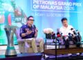 MENTERI Belia dan Sukan, Dr Mohammed Taufiq Johari (kiri) bercakap pada sidang akhbar menjelang Petronas Grand Prix of Malaysia 2026 di Bangunan Sultan Abdul Samad di sini hari ini.
Turut sama, Ketua Pegawai Eksekutif Litar Antarabangsa Sepang (SIC), Azhan Shafriman Hanif. GAMBAR: FARIZ RUSADIO