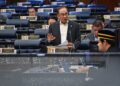 ANWAR Ibrahim menjawab soalan ketika sesi Waktu Pertanyaan-Pertanyaan Menteri di Dewan Rakyat semalam.-JABATAN PENERANGAN MALAYSIA
