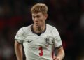 Manchester United sedia kemuka tawaran RM400 juta untuk mendapatkan khidmat pertahanan Newcastle United, Lewis Hall. - AFP