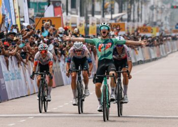 Aksi Nil Gimeno ketika menjuarai Peringkat 7 Le Tour de Langkawi 2026 (LTdL26) dari Melaka ke Batu Pahat, hari ini. - UTUSAN/ISKANDAR ISHAK