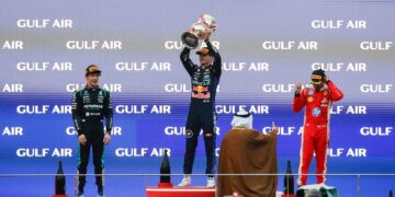 Pemandu Red Bull Racing, Max Verstappen memenangi perlumbaan Formula 1 Bahrain Granprix di Malaysia, di Litar Antarabangsa Sepang, di sini hari ini.-UTUSAN/SHIDDIEQIIN ZON