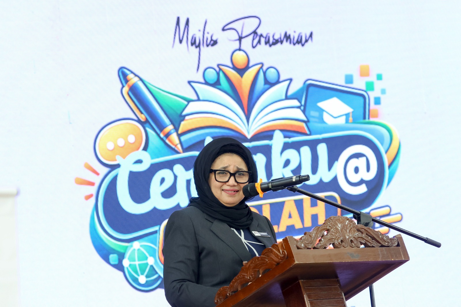 Ceritaku@Sekolah perkasa literasi maklumat generasi muda Ceritaku@Sekolah perkasa literasi maklumat generasi muda