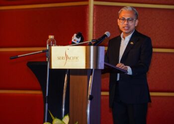 FAHMI Fadzil ketika perasmian Persidangan Wacana Awam Rancangan Malaysia Ketiga Belas (RMK13): Hala Tuju dan Cabaran di Hotel Seri Pacific hari ini. - UTUSAN/SADDAM YUSOFF