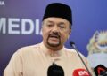 Menteri Ekonomi II, Datuk Seri Amir Hamzah Azizan berucap pada sidang akhbar selepas pembentangan Belanjawan 2027 selesai di Parlimen Malaysia di sini hari ini. GAMBAR - AMIR KHALID