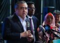 ANTHONY Loke Siew Fook ketika sidang media selepas Majlis Pertukaran Memorandum Persefahaman (MoU) sempena Perasmian Ekspo Pengangkutan Asia (TXA) 2026 di Pusat Pameran dan Perdagangan Antarabangsa Malaysia. Foto : Saddam Yusoff