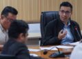 H'NG Mooi Lye (kanan) ketika sidang akhbar mengenai penguatkuasaan Undang-Undang Kecil Tempat Inap Persendirian (TIP) Pihak Berkuasa Tempatan Negeri Pulau Pinang (Pindaan) 2026 di George Town, Pulau Pinang.