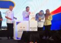 ANWAR Ibrahim merasmikan peluncuran Peluncuran Pelan Tindakan Sara Hidup Negara (NCLAP30) di pekarangan Stadium Hang Jebat, hari ini. UTUSAN/AMRAN MULUP