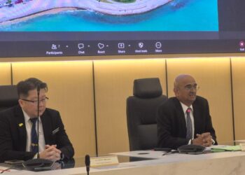 A. RAJENDRAN (kanan) ketika mempengerusikan Mesyuarat Biasa Majlis Bilangan 11 Tahun 2026 di Georgetown, Pulau Pinang, hari ini. -UTUSAN/SAFINA RAMLI