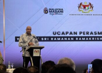 R Ramanan ketika berucap di Majlis Program Dharma MADANI dan Harmoni MADANI di Putrajaya.