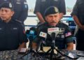 MOHD. Yusoff Mamat (tengah) semasa sidang media selepas melakukan lawatan di pesisir Sungai Kelantan di Markas Pasukan Polis Marin (PPM) Wilayah Tiga Pengakalan Kubor, Tumpat, Kelantan hari ini-UTUSAN/ROHANA ISMAIL