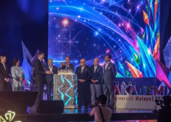 ZAMBRY Abd Kadir merasmikan Majlis Sambutan Hari dan Bulan Akademia Peringkat Kebangsaan Tahun 2026 yang berlangsung di Dewan Tunku Canselor, Universiti Malaya hari ini. UTUSAN/M. FIRDAUS M. JOHARI