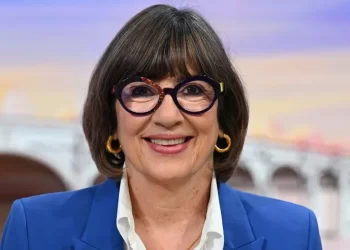 CRISTIANE AMANPOR