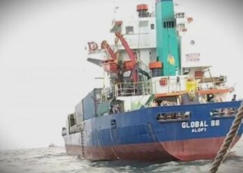 TENTERA Laut Indonesia menyiasat kapal kargo MV Global 88. - ANTARA