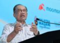 ANWAR Ibrahim ketika berucap pada Forum Ekonomi Belia Kebangsaan di Pusat Konvensyen Kuala Lumpur hari ini. - UTUSAN/AMIR KHALID