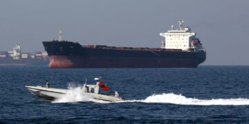 GAMBAR fail Selat Hormuz. - AFP