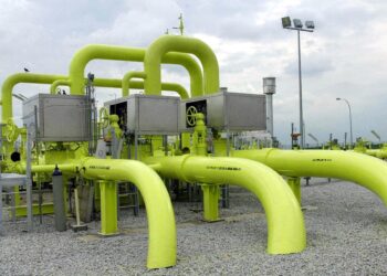 GAMBAR fail saluran paip gas di Singapura. - AFP