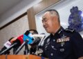 MOHD. Alwi Zainal Abidin dalam sidang akhbar di IPK Perak di Ipoh hari ini. - UTUSAN