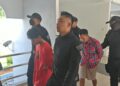 DUA warga Myanmar dibawa ke Mahkamah Sesyen Raub, Pahang atas pertuduhan menyebabkan cedera parah terhadap seorang anggota polis.