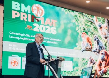 ABDUL Latiff Mohamad berucap dalam penutupan Persidangan BM Primat2026 di Bukit Merah, Bagan Serai semalam. - UTUSAN/WAT KAMAL ABAS