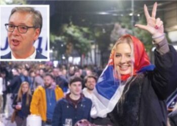 PARA penyokong meraikan kemenangan parti Senarai Pelajar menewaskan Aleksandar Vucic (gambar kecil). - AFP