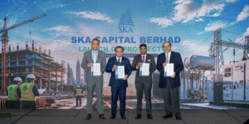 SUBAS (dua dari kanan) pada Majlis Pelancaran Prospektus IPO SKA Capital di Kuala Lumpur, hari ini.